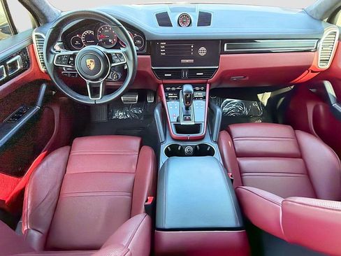Used 2023 Porsche Cayenne GTS image 16