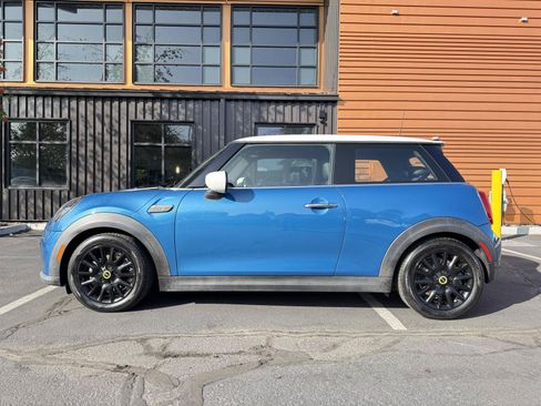 Used 2023 MINI Cooper SE FWD image 2