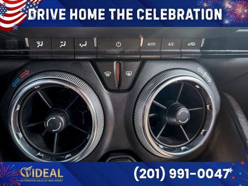 Used 2021 Chevrolet Camaro LT w/ Technology Package RWD image 34