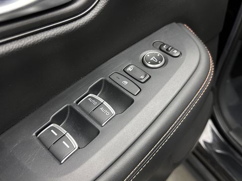 Used 2023 Honda HR-V Sport image 11