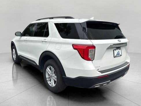 Used 2024 Ford Explorer XLT w/ Equipment Group 202A AWD/4WD image 13