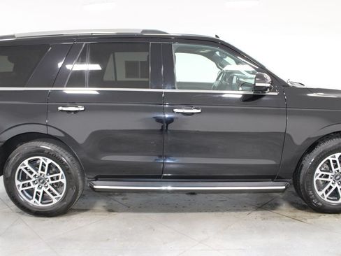 Used 2022 Ford Expedition Limited AWD/4WD image 11
