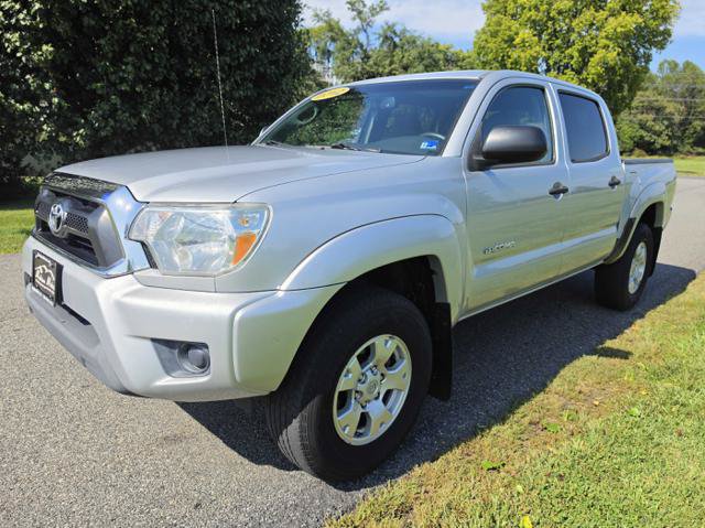 Used 2012 Toyota Tacoma PreRunner w/ SR5 Pkg RWD image 2