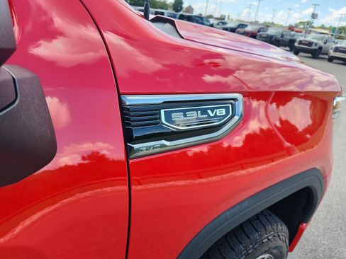Used 2021 GMC Sierra 1500 AT4 AWD/4WD image 7