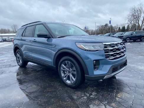 New 2026 Ford Explorer Active w/ Active Comfort Package image 9