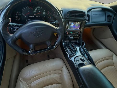 Used 2002 Chevrolet Corvette Convertible w/ Preferred Equipment Group2 RWD image 25