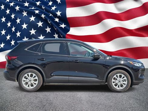 Certified 2025 Ford Escape Active FWD image 8