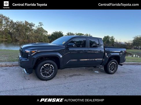 Certified 2025 Toyota Tacoma TRD Sport image 1