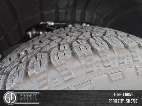 New 2026 GMC Sierra 3500 SLT w/ SLT Premium Package AWD/4WD image 29