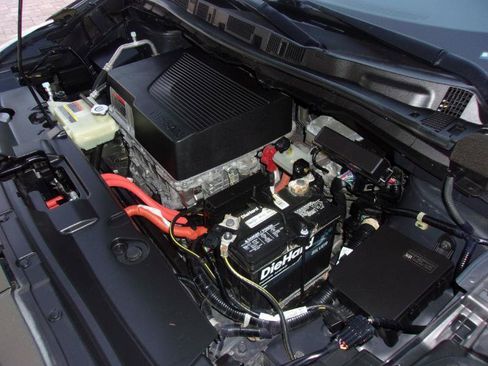 Used 2022 Nissan Leaf S FWD image 19