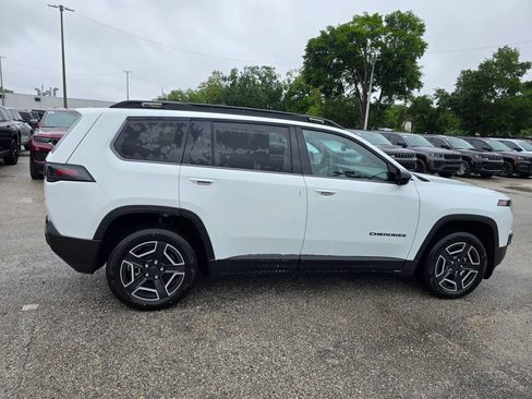 New 2026 Jeep Cherokee Laredo AWD/4WD image 7