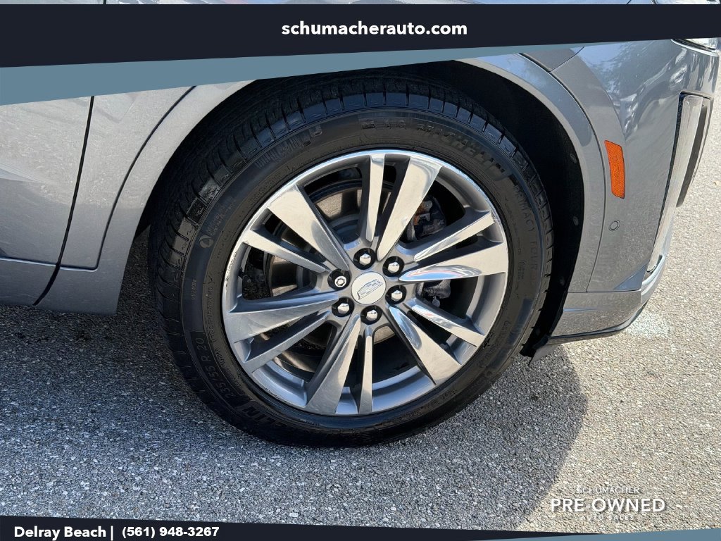 Used 2021 Cadillac XT6 Premium Luxury FWD image 9