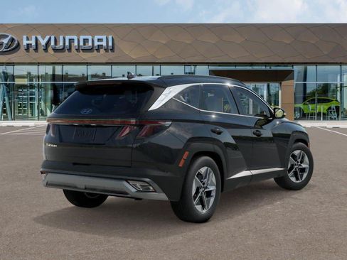 Used 2025 Hyundai Tucson SEL FWD image 7
