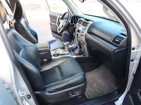 Used 2011 Toyota 4Runner Limited image 20