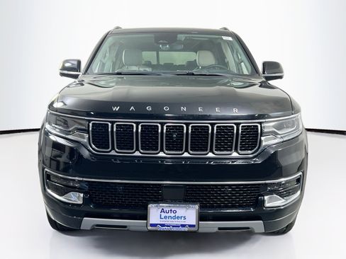 Used 2022 Jeep Wagoneer Series II w/ Convenience Group I AWD/4WD image 2