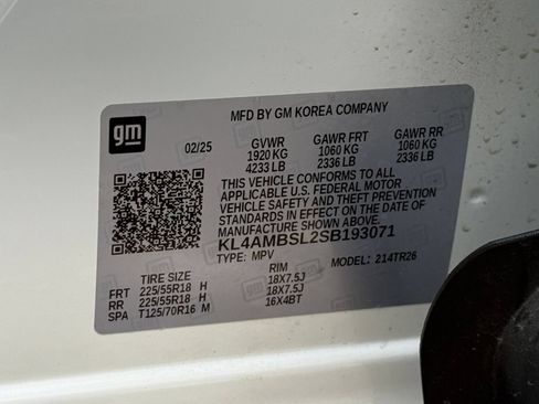 Used 2025 Buick Encore GX Preferred FWD image 25