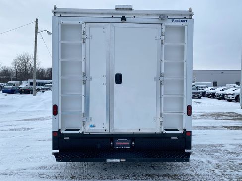 Used 2025 Ford E-450 and Econoline 450 Super Duty w/ Interior Upgrade Package RWD image 7