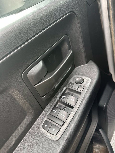 Used 2016 RAM 3500 Tradesman w/ Chrome Appearance Group AWD/4WD image 25