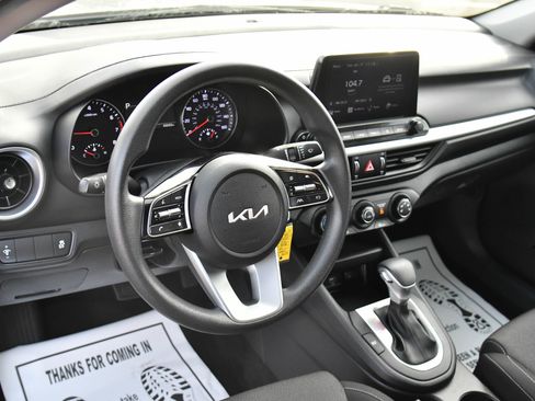 Used 2024 Kia Forte LXS image 14