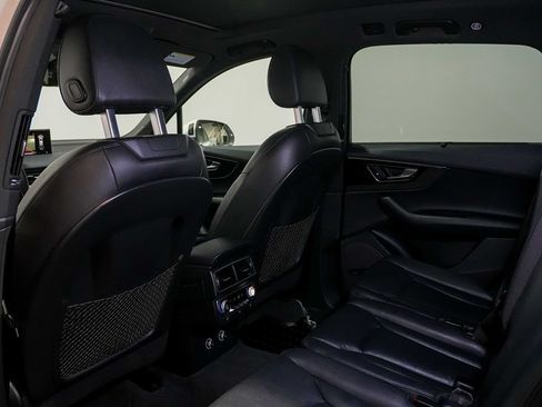 Used 2018 Audi Q7 3.0T Premium Plus w/ Premium Plus Package AWD/4WD image 17