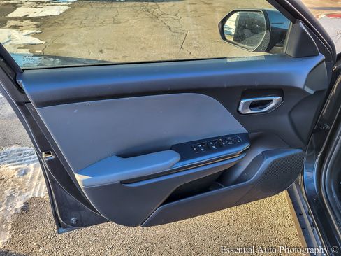 Used 2025 Kia K4 LXS image 21