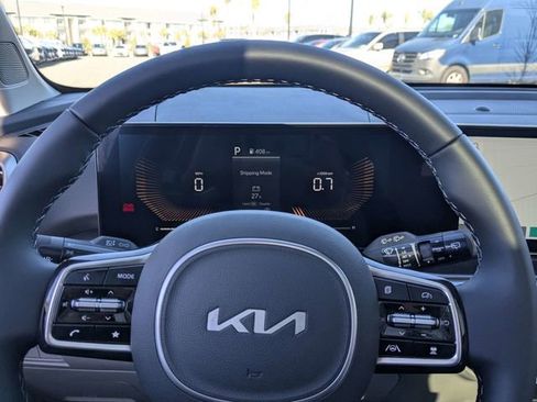 New 2025 Kia Sorento S w/ Panoramic Sunroof Package image 29