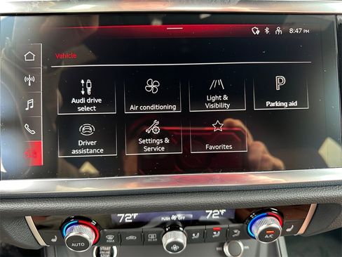 New 2025 Audi Q3 2.0T Premium image 19