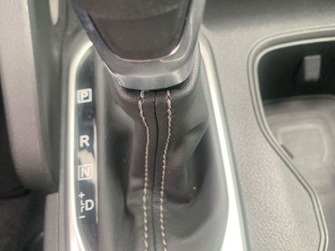 Used 2023 Nissan Frontier SV w/ SV Convenience Package image 15