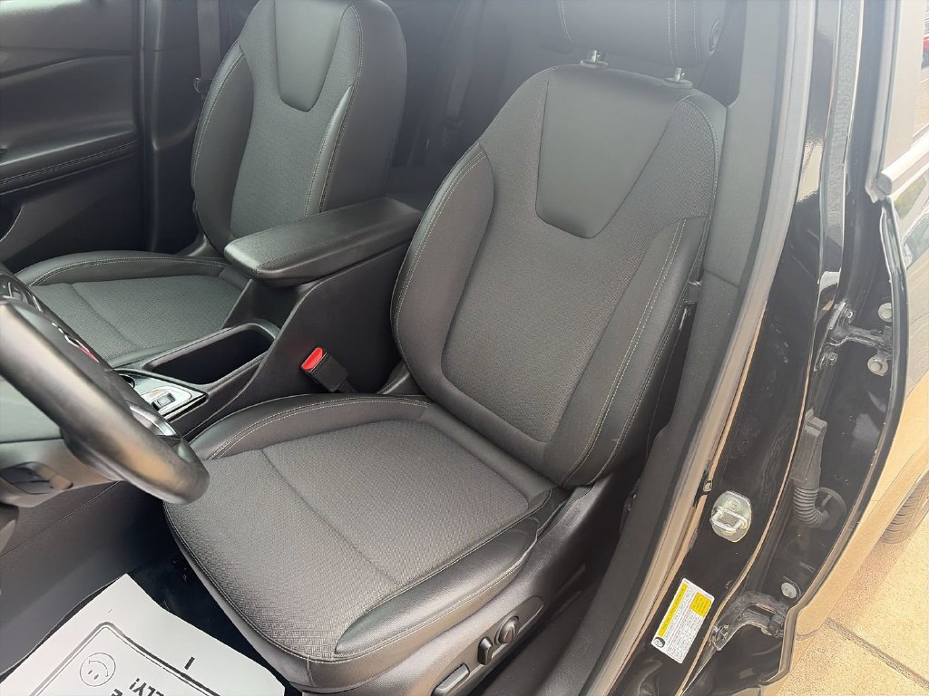 Used 2024 Buick Encore GX Preferred w/ Comfort Package FWD image 9
