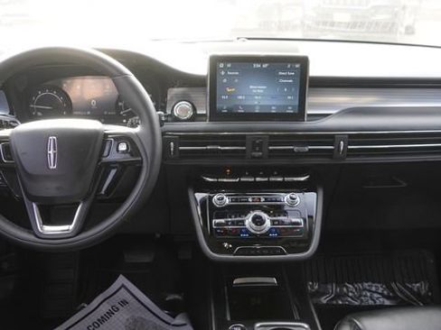 Used 2022 Lincoln Corsair AWD w/ Equipment Group 101A image 15