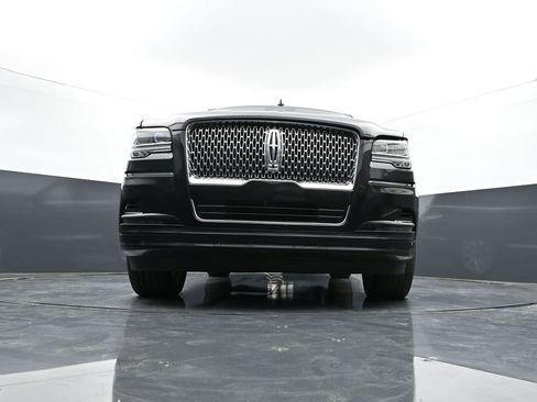 Used 2024 Lincoln Navigator Reserve AWD/4WD image 28