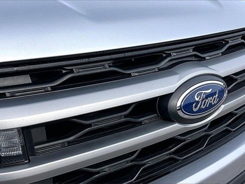 Certified 2024 Ford Expedition XLT image 28