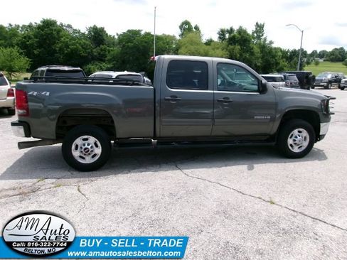 Used 2011 GMC Sierra 2500 SLE w/ SLE Preferred Package AWD/4WD image 8