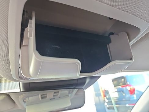 Used 2018 Honda Accord Touring image 38