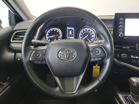 Used 2023 Toyota Camry SE FWD image 17