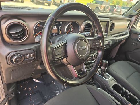 Used 2021 Jeep Wrangler Unlimited Sport AWD/4WD image 15