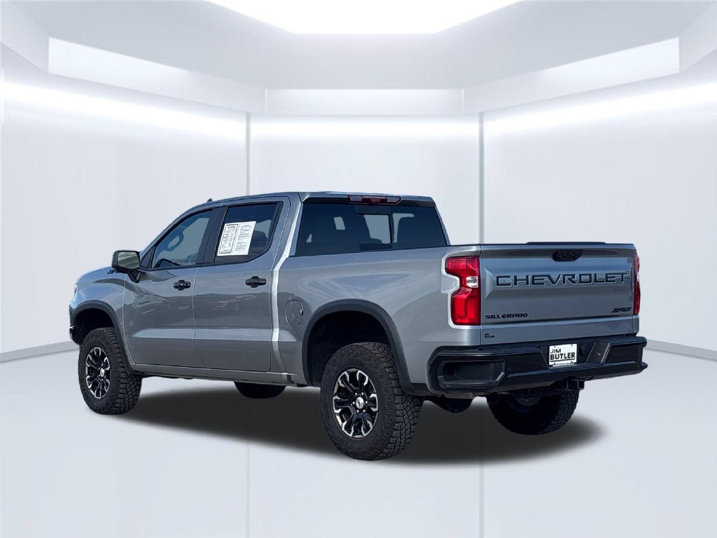 Used 2023 Chevrolet Silverado 1500 ZR2 w/ Technology Package AWD/4WD image 5