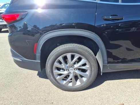Used 2025 Buick Enclave Preferred w/ Trailering Package, 5000 lbs. AWD/4WD image 27