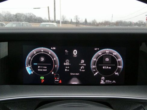 New 2026 Volkswagen Tiguan S image 8