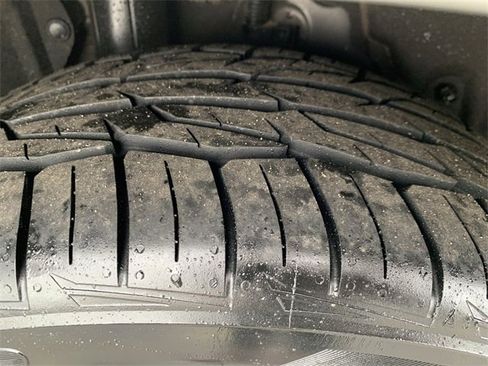 Used 2017 Toyota Prius One image 35