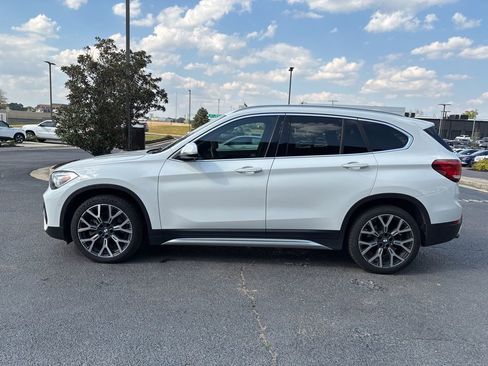 Used 2021 BMW X1 sDrive28i w/ Premium Package image 10