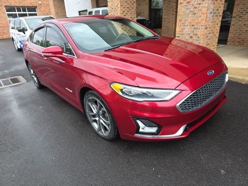 Used 2019 Ford Fusion Titanium FWD image 6