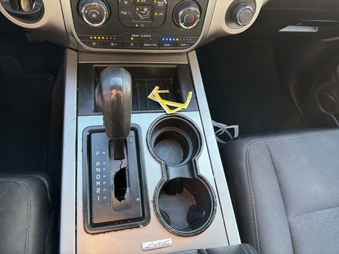 Used 2017 Ford Expedition EL XLT image 21