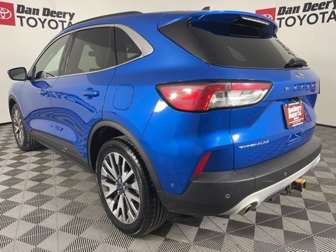 Used 2020 Ford Escape Titanium image 24