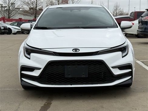 Used 2025 Toyota Corolla SE image 8