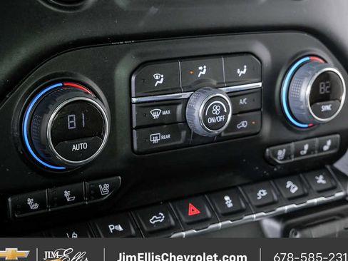 Used 2022 Chevrolet Silverado 2500 High Country w/ Z71 Off-Road Package AWD/4WD image 17