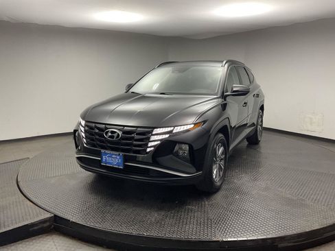Used 2022 Hyundai Tucson Blue w/ Cargo Package AWD/4WD image 3