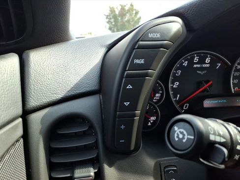 Used 2011 Chevrolet Corvette Grand Sport w/ Preferred Equipment Group image 18