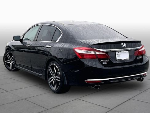 Used 2017 Honda Accord Sport Special Edition image 11