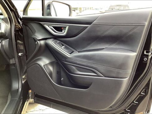 Used 2019 Subaru Forester Limited image 27